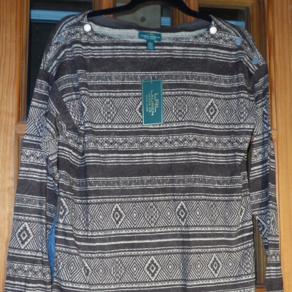 NWT  Lauren Jeans Co -Ralph Lauren Striped 3 Button Shoulder Long Sleeve-Size L
